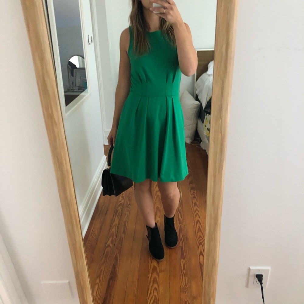 Green Dress w Pockets 👗